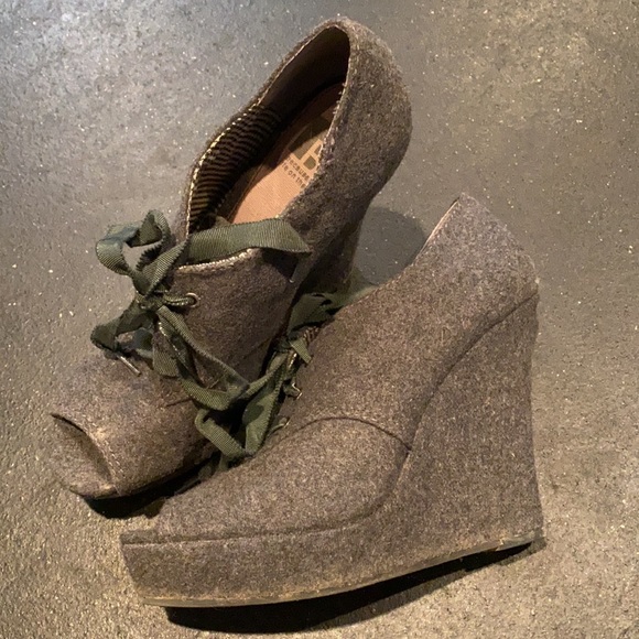 Grey Wool Peep Toe Wedges - Picture 2 of 2